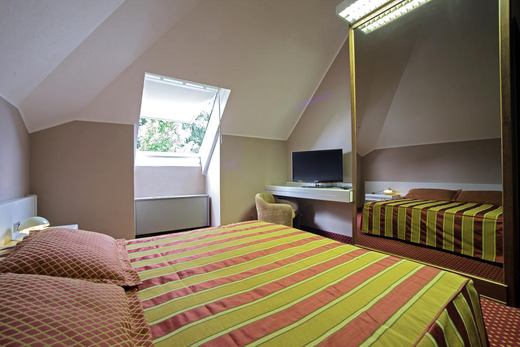 Hotel I Diamanti Garlasco Room photo